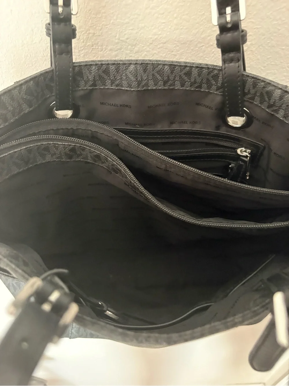 Michael Kors spacious tote